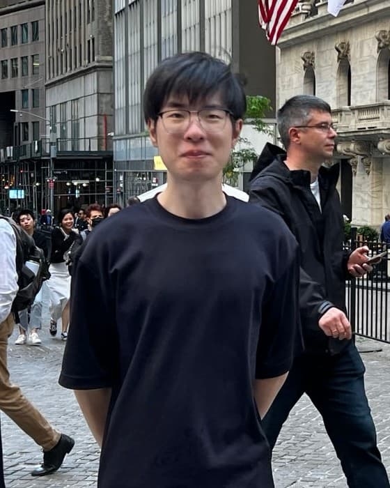Yingwei Song in New York